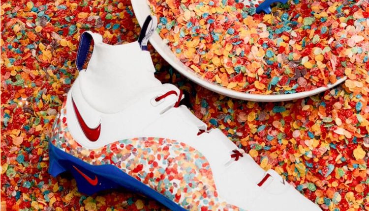 nike-lebron-4-fruity-pebbles-football-cleats (4)