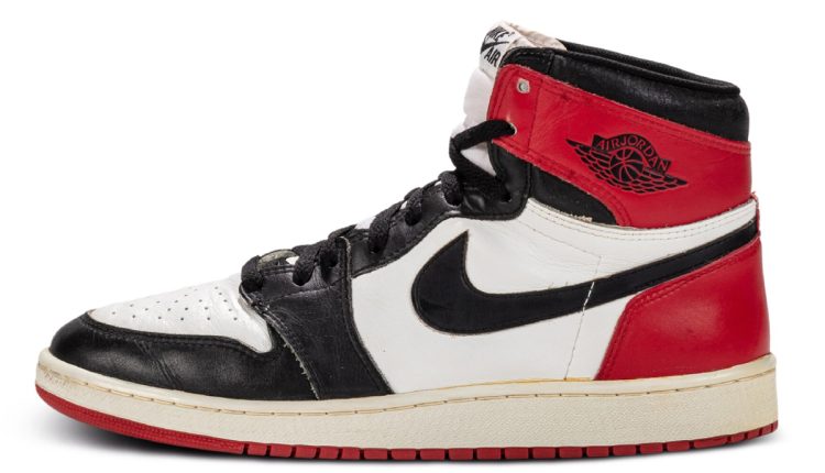 air-jordan-1-high-og-black-toe-reimagined-2