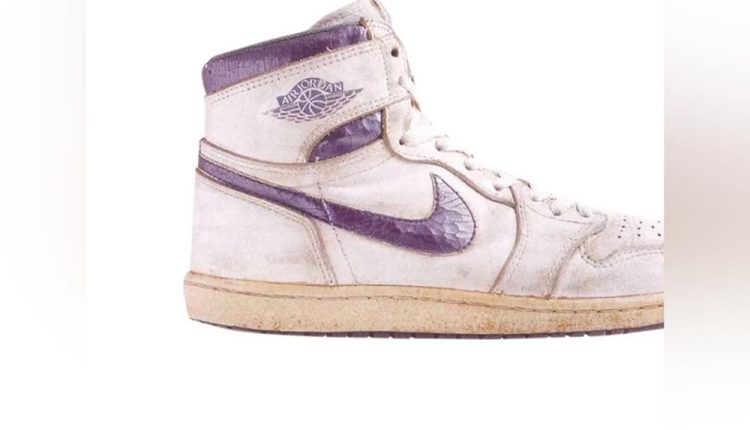 kicks-on-nike-book-1-inspired-by-air-jordan-1-metallic-purple-03