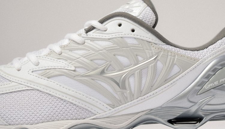 mizuno-wave-prophecy-ls-black-white-silver-05