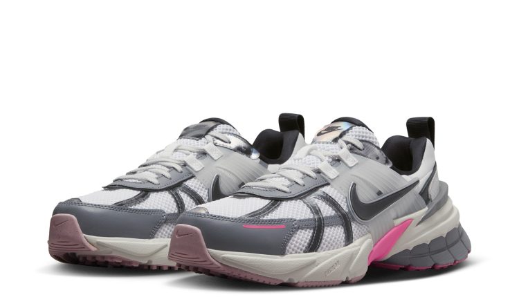 NIKE V2K RUN-2