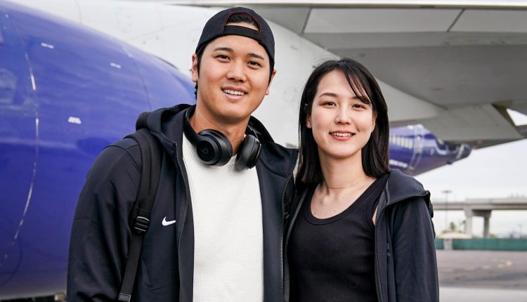 mlb-dodgers-shohei-ohtani-shares-first-photo-with-wife-mamiko-tanaka (1)