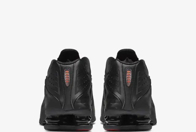 nike-shox-r4-black-5