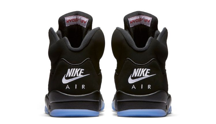 air-jordan-5-og-black-metallic-retro-2025-6