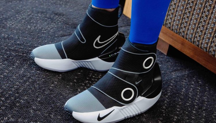 nike-x-hyperice-tech-enabled-boots-and-vest-designed-to-boost-athlete-warm-up-and-recovery (2)