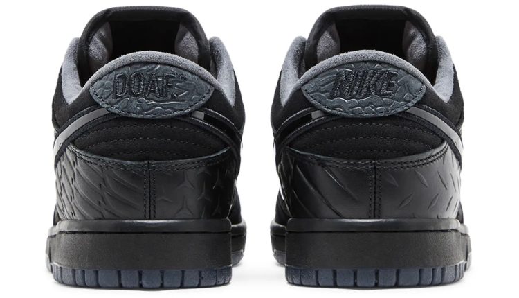 nike-dunk-low-what-the-duck-phil-knight-6