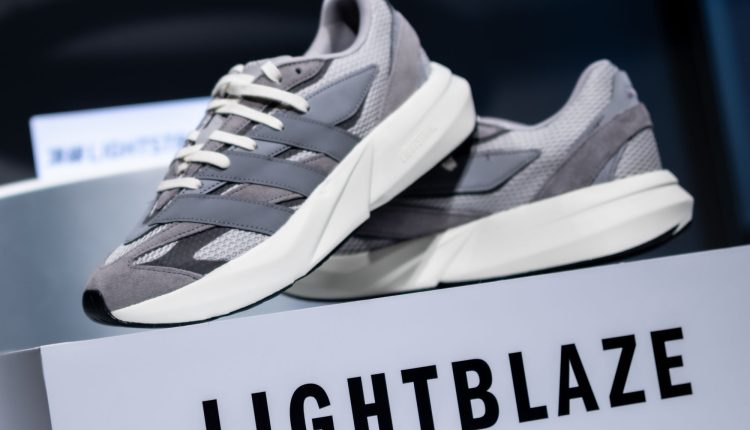 ADIDAS LIGHTBLAZE release new color-15