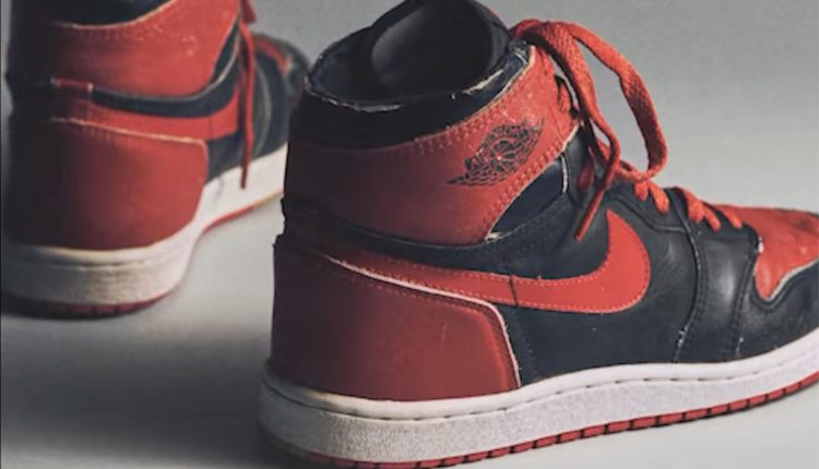 air-jordan-1-high-85-bred-design-story-cover