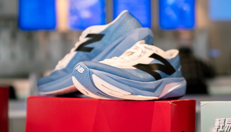 TAIWAN NEW BALANCE FUEL CELL REBEL v4 RUN COFFEE-5