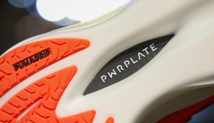 puma-deviate-nitro-3-glowing-red (61)