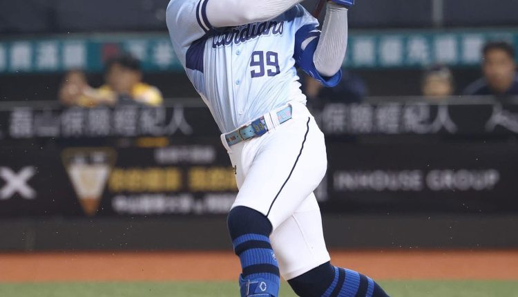 newbalance-nb-run-store-yu-chang-interview-5