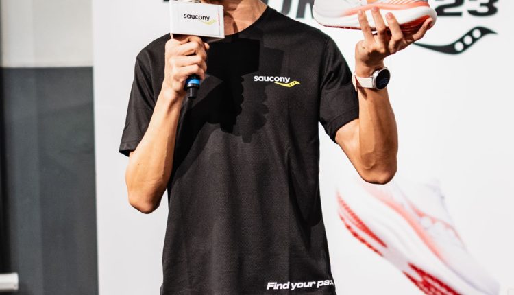 SAUCONY TRIUMPH 23 Launch-31