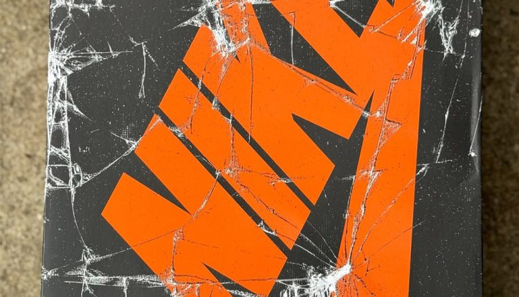 air-jordan-1-shattered-backboard-leak-news-02