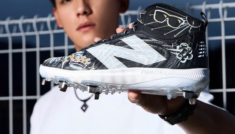 new-balance-yu-chang-chen-wei-custom-shoes-6