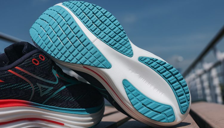 mizuno-wave-rider-29-feature-01