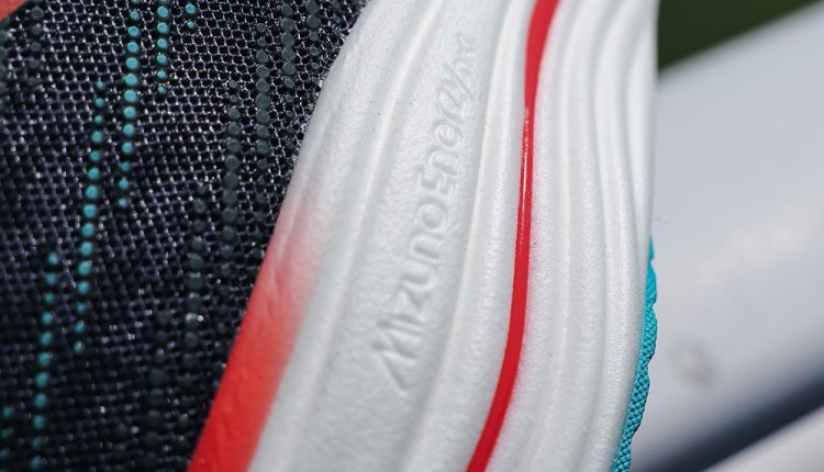 mizuno-wave-rider-29-feature-16