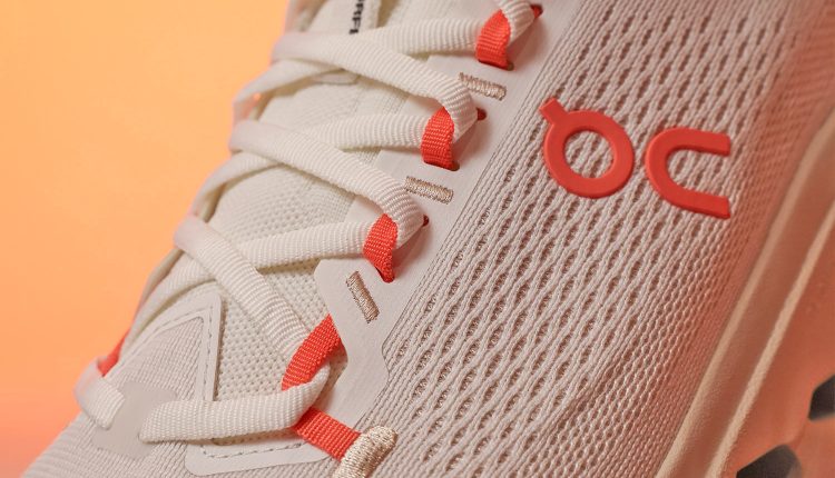 on-cloudsurfer-max-feature-15-01