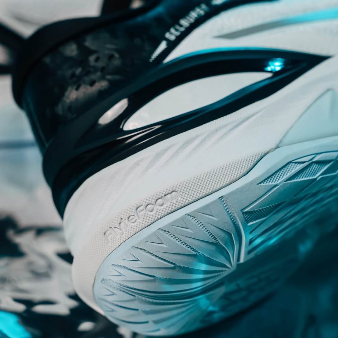 asics-gelburst-28-gelhoop-v17-s-white-silver (15)