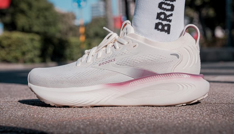 brooks-adrenaline-gts-25-janet-kang-review-13