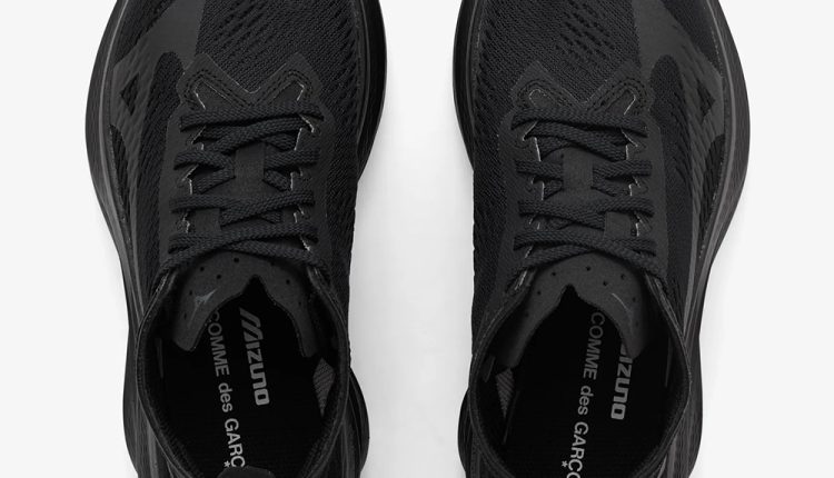 comme-des-garcons-x-mizuno-wave-rebellion-pro-3-news-07