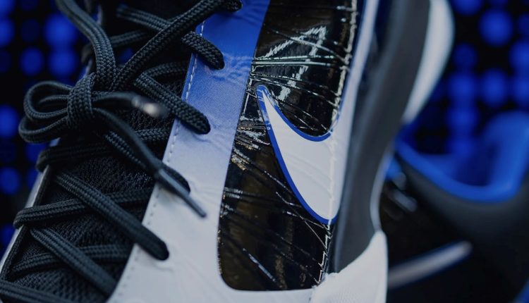 isaiah-thomas-nike-kobe-5-protro-duke-pe (1)