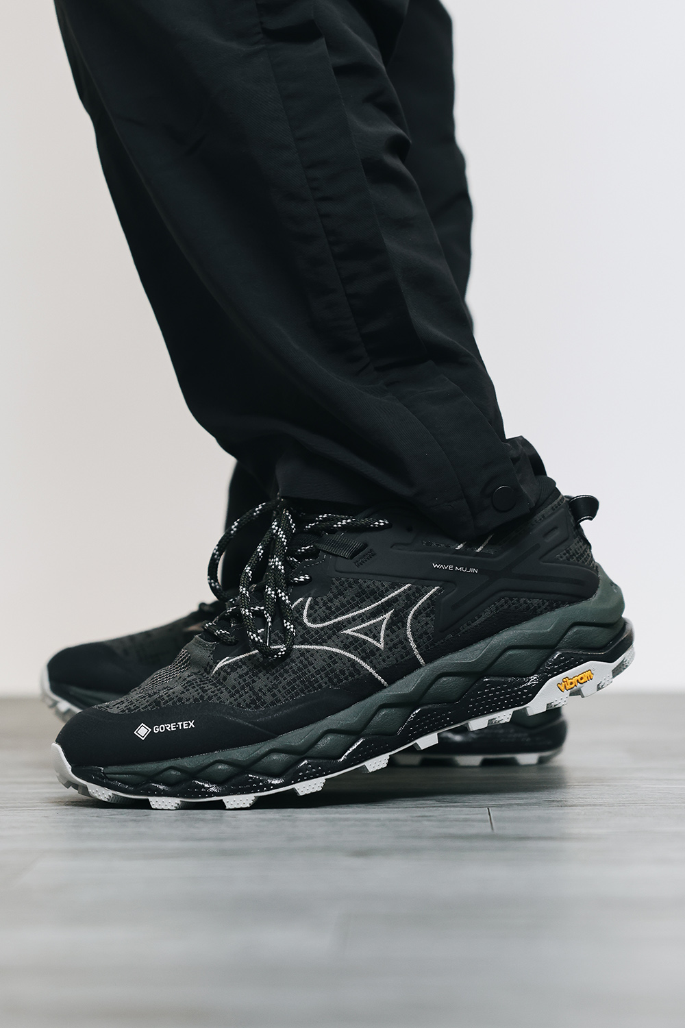 mizuno-wave-mujin-ls-maharishi-olive-unboxing-10