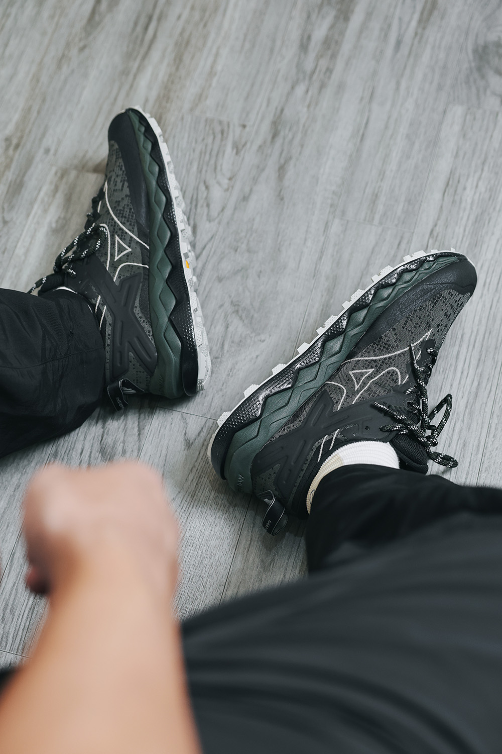 mizuno-wave-mujin-ls-maharishi-olive-unboxing-11